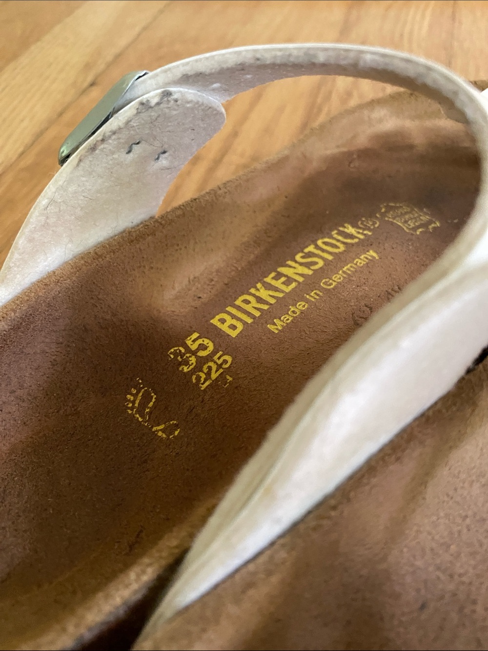 Birkenstock Gizeh 35, White Thong Sandals with Pink Accents - Picture 10 of 15
